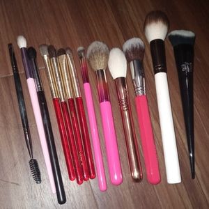 Bundle of brushes by Sigma, Nabla, BH, KVD...
